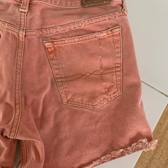 The Boyfriend Jean shorts by Lucky Brand Co.  Size 2/26 - Picture 5 of 12